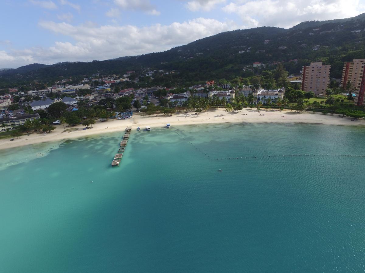 Sandcastles Beach Resort Ocho Rios Exterior photo