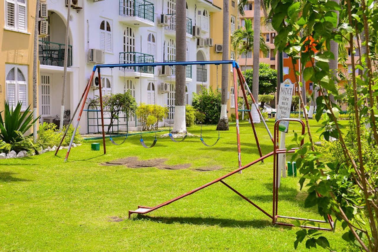 Sandcastles Beach Resort Ocho Rios Exterior photo